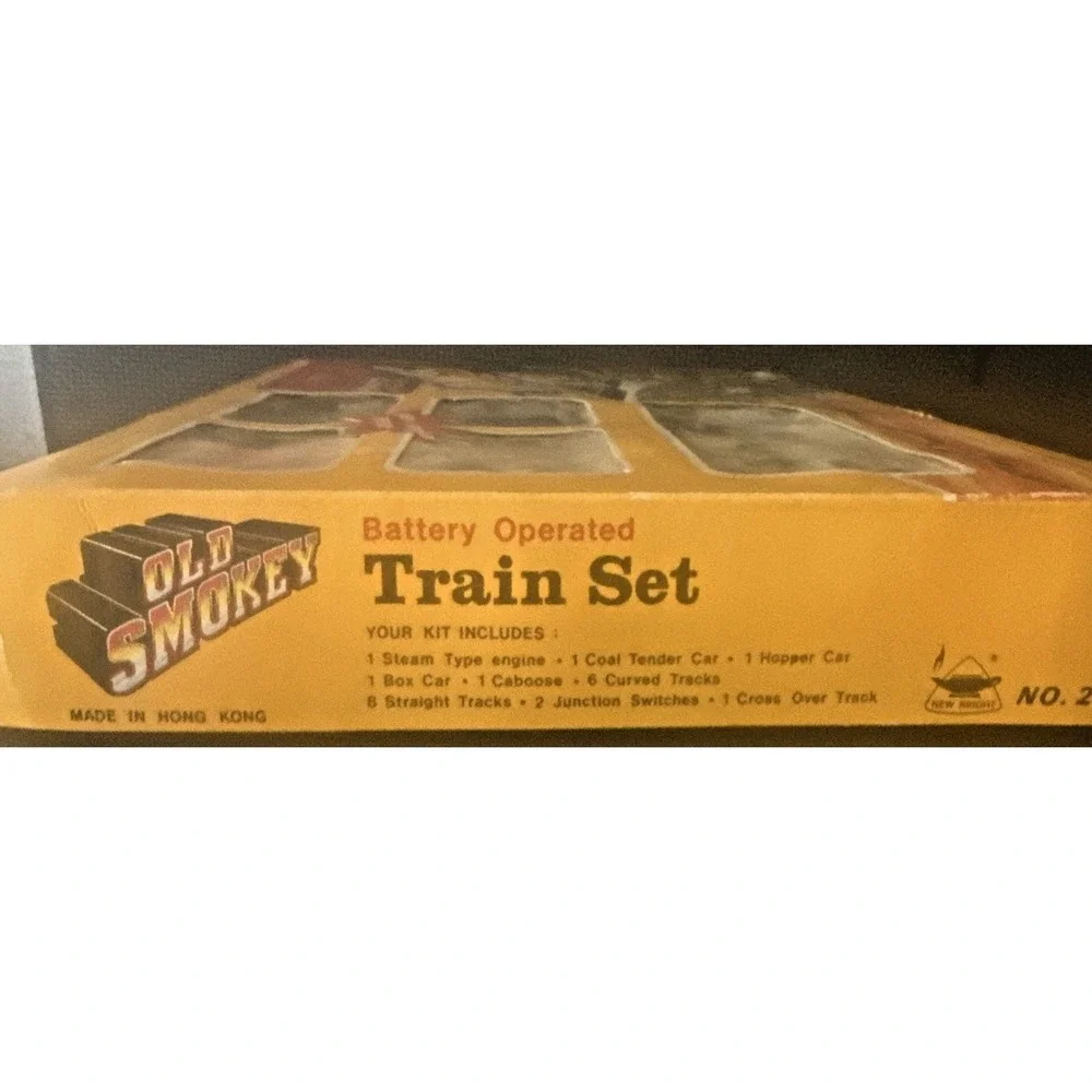 New Bright 1986 Old Smokey Battery Operated Train Set No. 2825 Made in Hong Kong